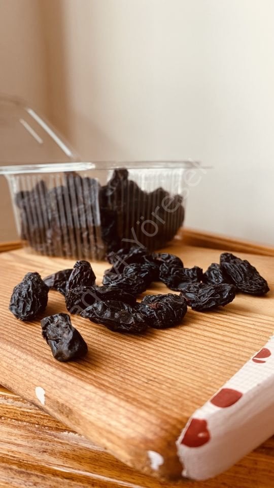 Kuru Siyah Üzüm 150gr